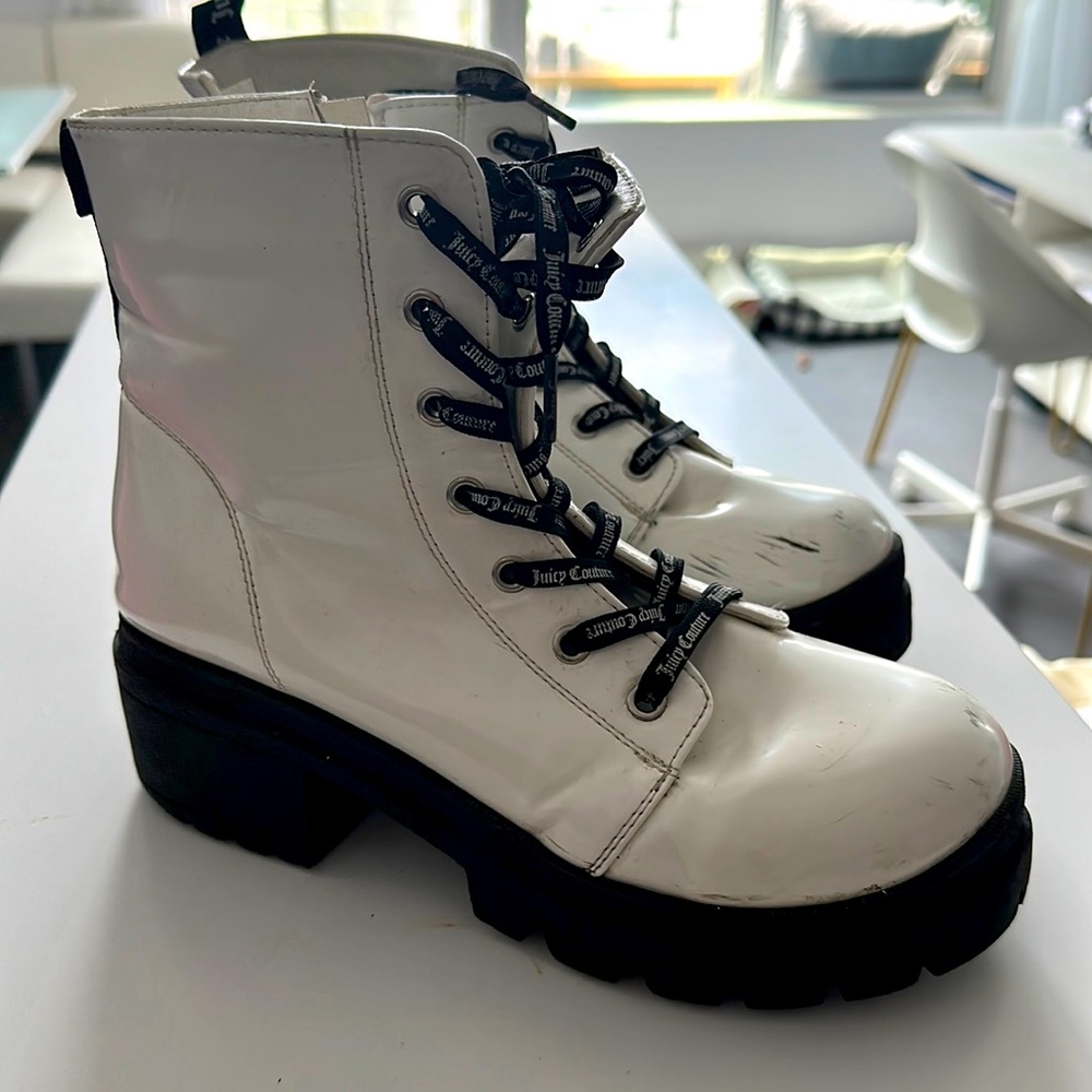 White juicy couture boots